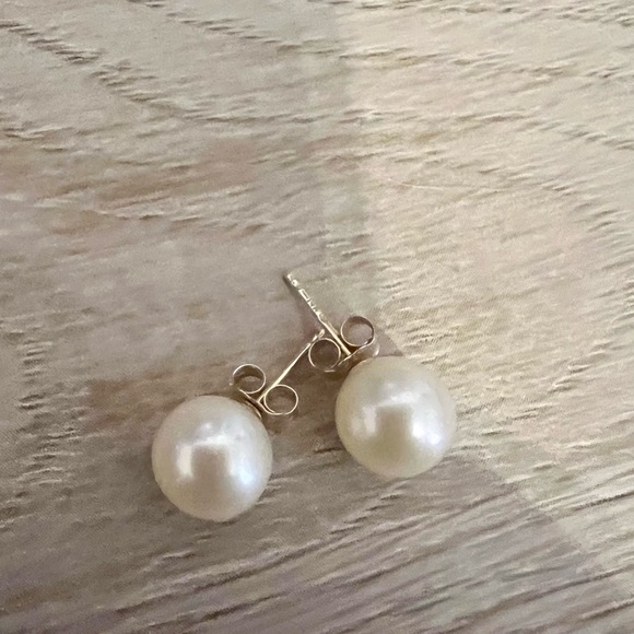 Authentic Pearl and Gold Stud Earrings - Picture 2 of 2